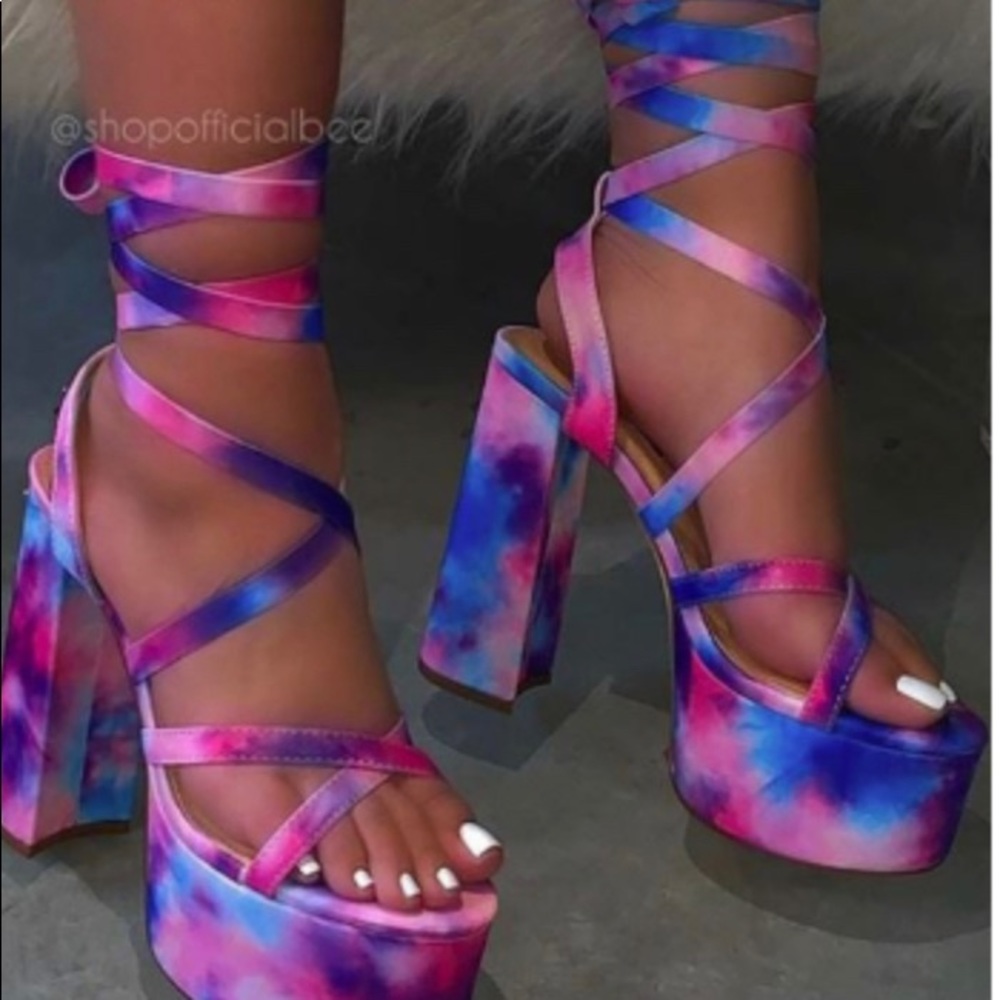 Women’s cross tie tye dye